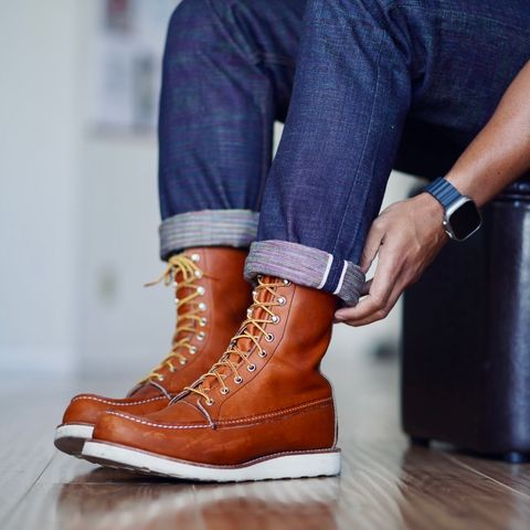 Red Wing 8-Inch Classic Moc in S.B. Foot Oro Legacy