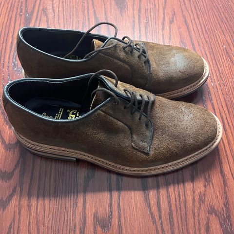 Tricker's Robert Plain Derby Shoe in Ridge Reverse Suede