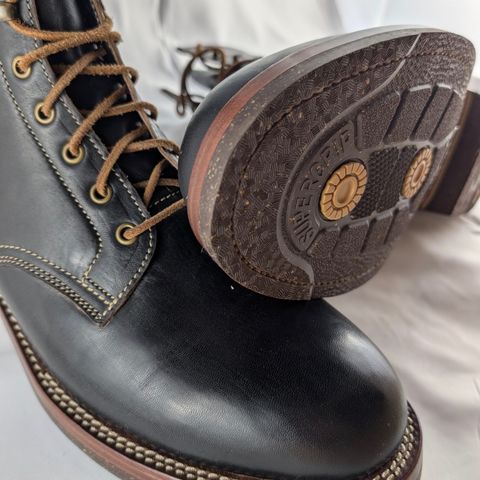 Jakkrabbits Custom Model in Shinki Black Antique Horsehide