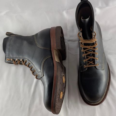 Jakkrabbits Custom Model in Shinki Black Antique Horsehide