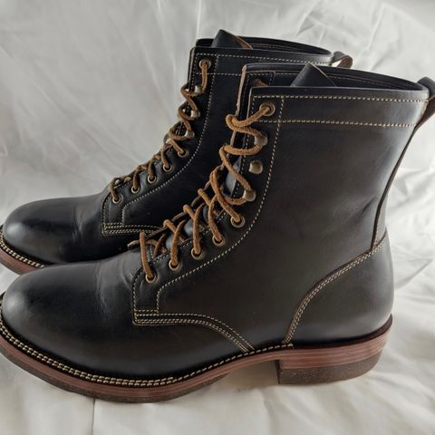 Jakkrabbits Custom Model in Shinki Black Antique Horsehide