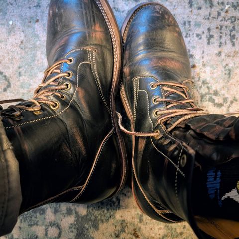 Jakkrabbits Custom Model in Shinki Black Antique Horsehide
