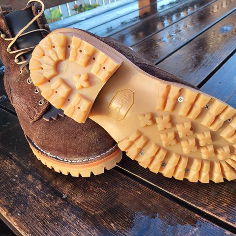 Frank's Rainier in Mocha Roughout