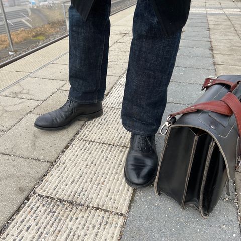 View photo of Viberg Bastion Oxford in Comipel Black Horsebutt