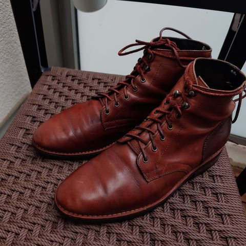 Thursday President in Horween Natural Chromexcel
