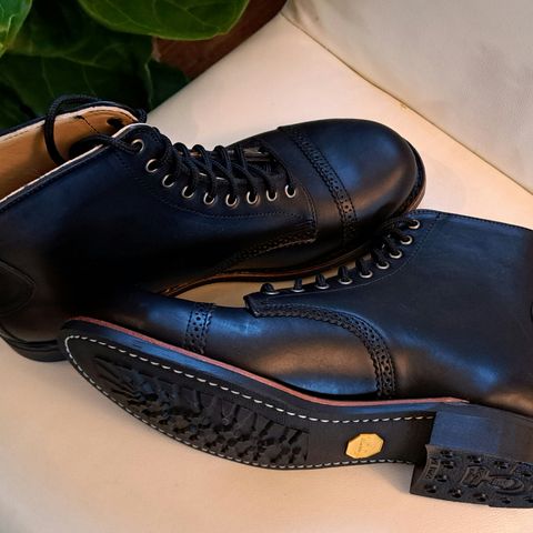 Canada West Canada West Boots / WM. Moorby 2821 in Horween Black Chromexcel