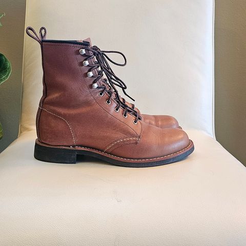 Red Wing Silversmith in S.B. Foot Mocha