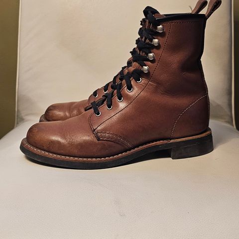 Red Wing Silversmith in S.B. Foot Mocha