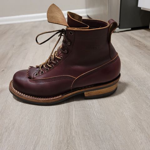White's 350 Cutter in Horween Burgundy Chromexcel