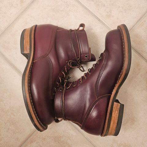 White's 350 Cutter in Horween Burgundy Chromexcel