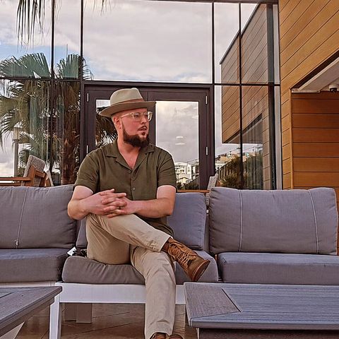 Quan Shoemaker Logger in Olive Teacore Cowhide & Horween Natural Chromexcel