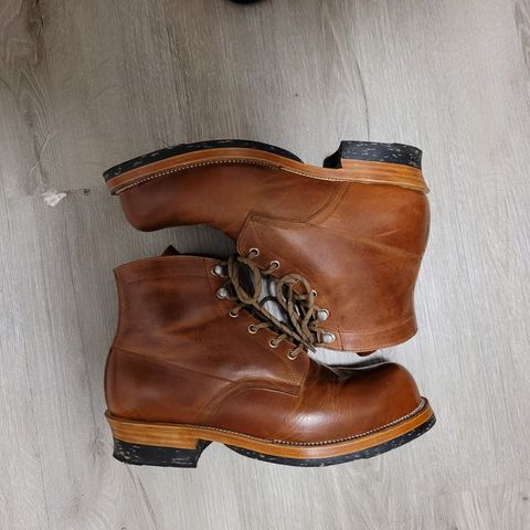 Renav BS - 205 in Indonesian Red Brown Pull Up