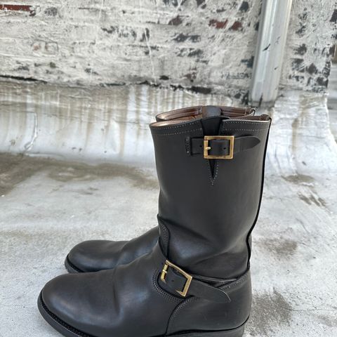 Motor Engineer Boots in Black Hand-Dyed Italian Horsebutt