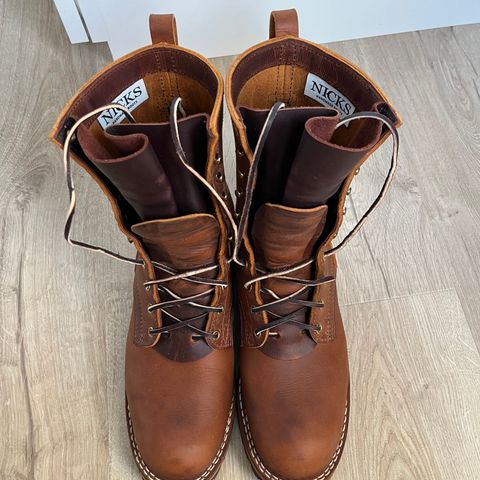 Nicks Overlander in Horween Orange Predator