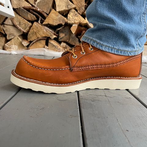 View photo of Red Wing 8-Inch Classic Moc in S.B. Foot Oro Legacy