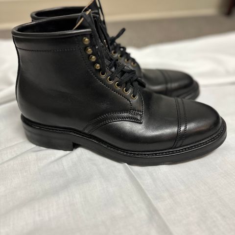 Flame Panda Service Boot in Maryam Natural Horsebutt Overdyed Brown then Black