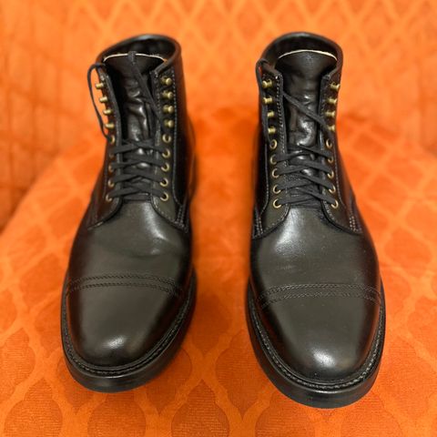 Flame Panda Service Boot in Maryam Natural Horsebutt Overdyed Brown then Black