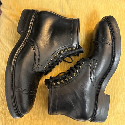 Flame Panda Service Boot in Maryam Natural Horsebutt Overdyed Brown then Black