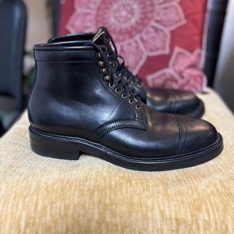 Flame Panda Service Boot in Maryam Natural Horsebutt Overdyed Brown then Black