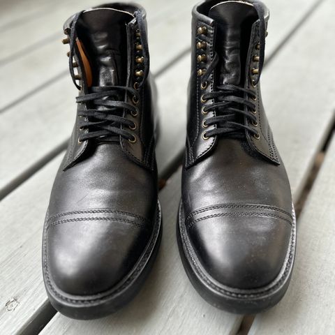 Flame Panda Service Boot in Maryam Natural Horsebutt Overdyed Brown then Black