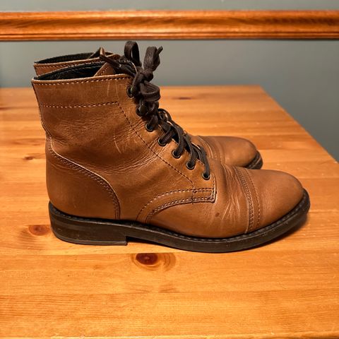 Thursday Captain in Horween Natural Chromexcel