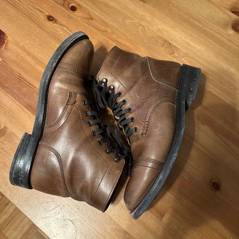 Thursday Captain in Horween Natural Chromexcel