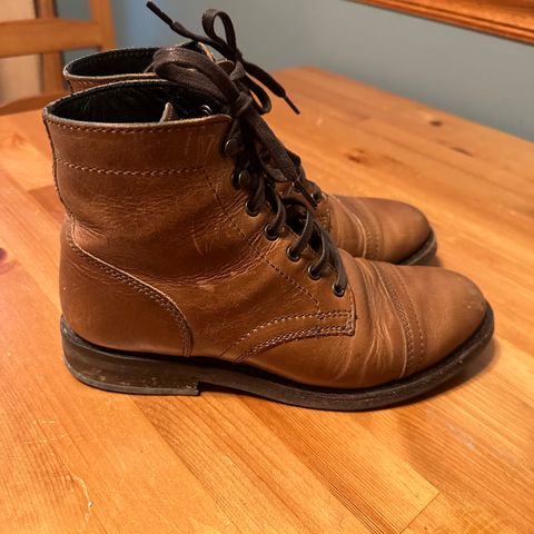 Thursday Captain in Horween Natural Chromexcel