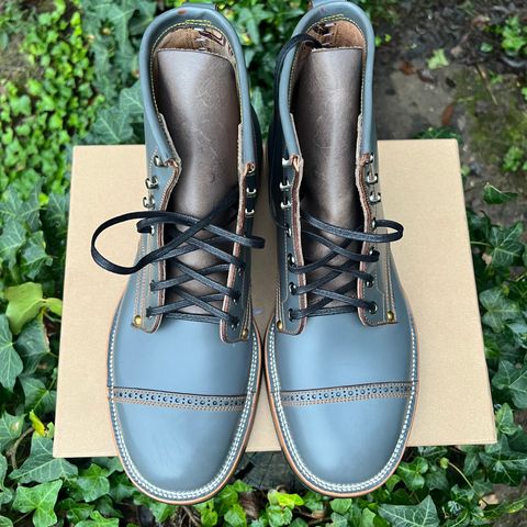 Iron Boots The Chosen One in Maryam Grigio Shell Cordovan