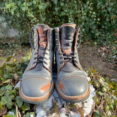Iron Boots The Chosen One in Maryam Grigio Shell Cordovan