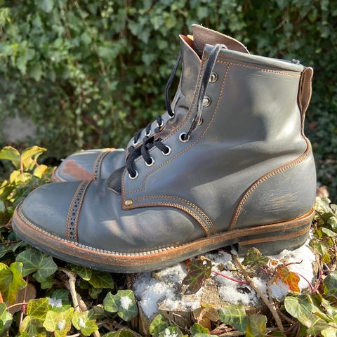 Iron Boots The Chosen One in Maryam Grigio Shell Cordovan