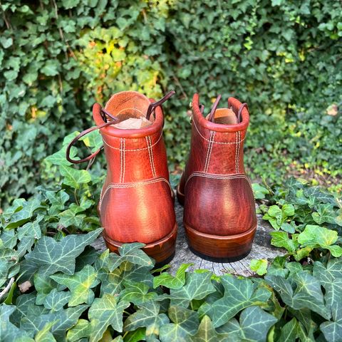 Kustom Kraft Model 1 in Kobel Russet Harness