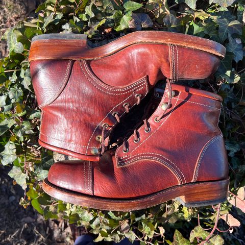 Kustom Kraft Model 1 in Kobel Russet Harness