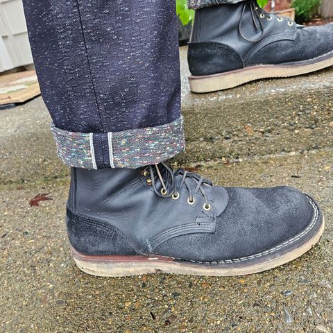 View photo of Nicks Traveler in Seidel MaxSupport Black Roughout