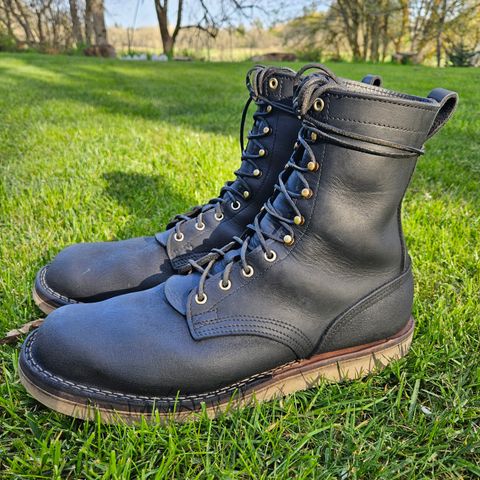 View photo of Nicks Traveler in Seidel MaxSupport Black Roughout