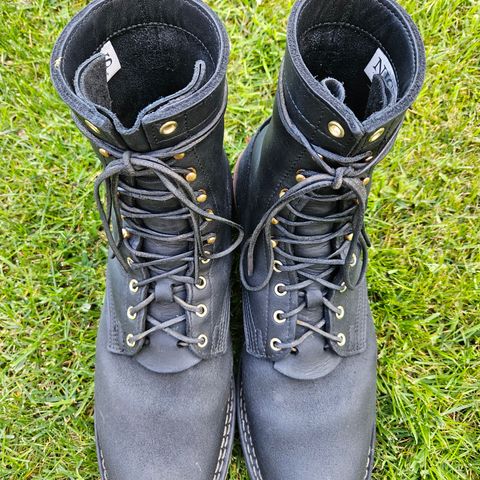 View photo of Nicks Traveler in Seidel MaxSupport Black Roughout