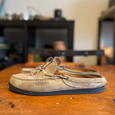 View photo of Easymoc Easymoc in Stone Suede