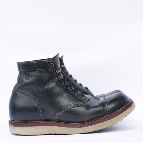 View photo of Willie's Handmade Boots Cap Toe Service Boot in Horween Navy Chromexcel