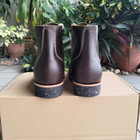 Willie's Handmade Boots Service Boot in Horween Olive Waxed Flesh
