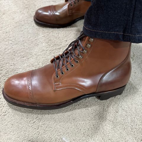 View photo of Viberg Service Boot BCT in Horween Whiskey Dip Dye Shell Cordovan