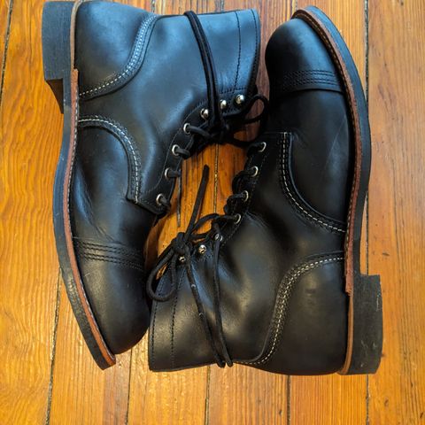 Red Wing Iron Ranger in S.B. Foot Black Harness