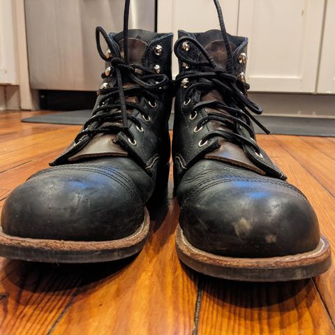 Red Wing Iron Ranger in S.B. Foot Black Harness