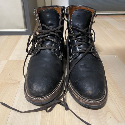 Caswell Lisbon in Horween Black Chromexcel
