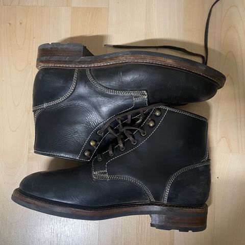 Caswell Lisbon in Horween Black Chromexcel