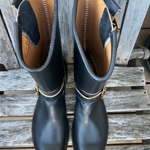 Y'2 Leather Engineer Boot in Sumi Dyed Horse