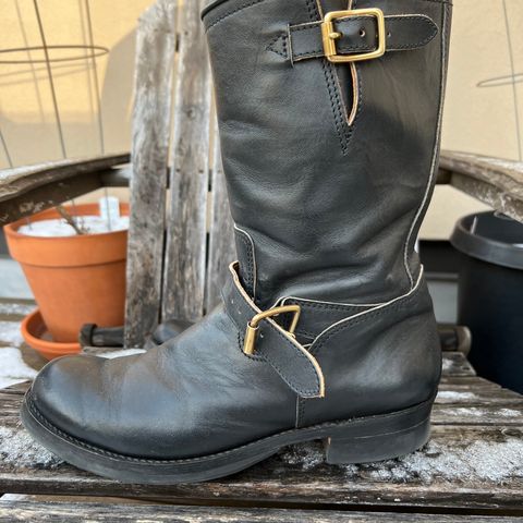 View photo of Y'2 Leather Engineer Boot in Sumi Dyed Horse