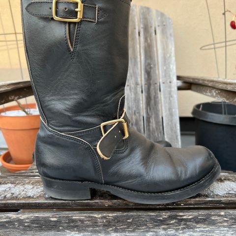 View photo of Y'2 Leather Engineer Boot in Sumi Dyed Horse