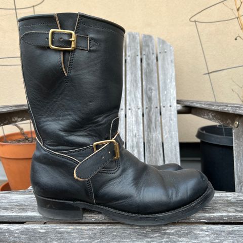 Y'2 Leather Engineer Boot in Sumi Dyed Horse