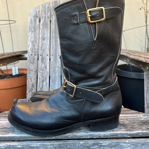 Y'2 Leather Engineer Boot in Sumi Dyed Horse