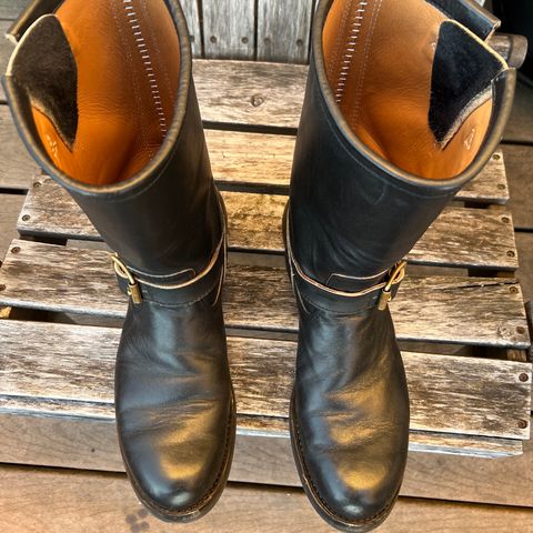 Y'2 Leather Engineer Boot in Sumi Dyed Horse