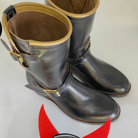 Role Club Engineer Boots in Horween Black Chromexcel
